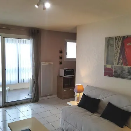 38m With Loggia Close To The Appartamento *